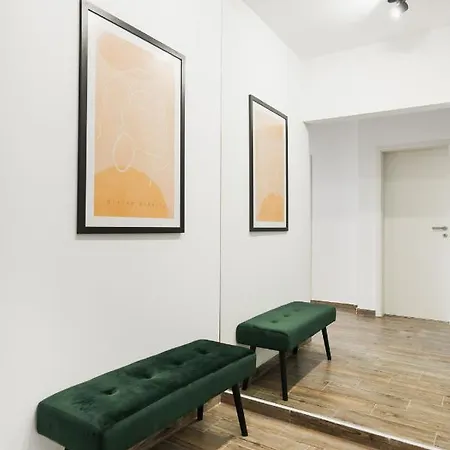 Skylark - Zurich Studio With Terrace & Mountain View Braşov Extérieur photo